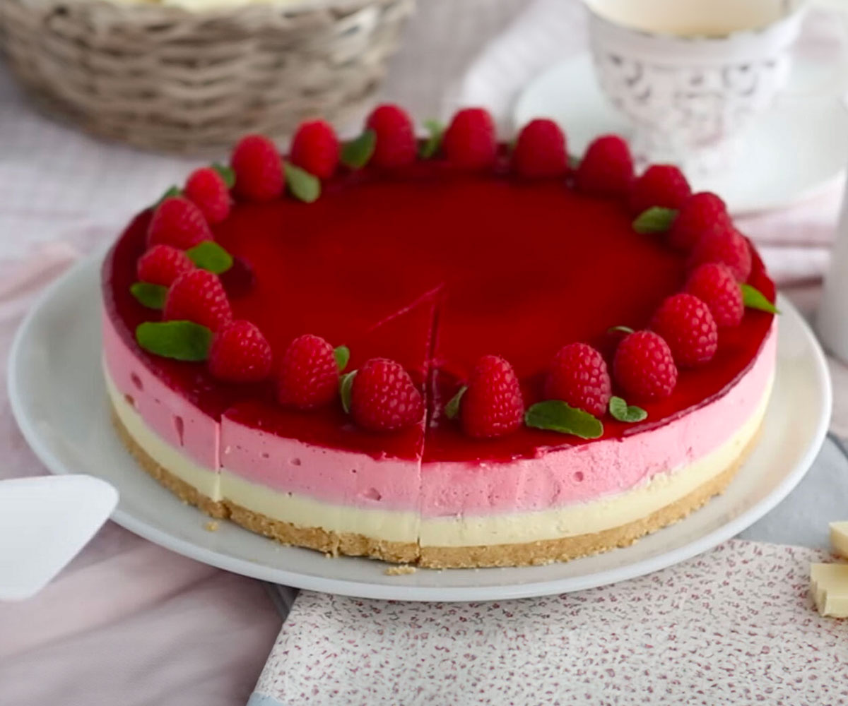 Bavarois Framboise et Chocolat Blanc : Éblouissez vos Invités – Recettes
